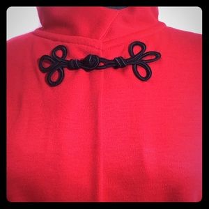 Dennis Basso Cape. 1 Size Fits All. Red, Blk Trim